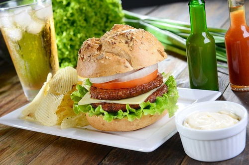 校园美食新势力 大学食堂加盟快餐品牌的策略与管理之道